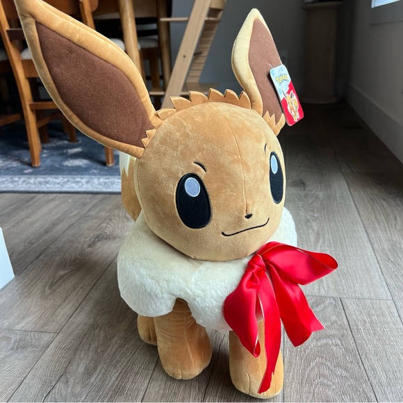 Pokémon Eevee 18” XL standing plush with how Christmas - Picture 2 of 9